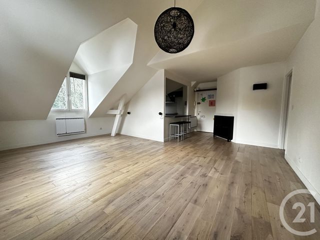 Appartement F3 à vendre - 3 pièces - 65.02 m2 - BOUGIVAL - 78 - ILE-DE-FRANCE - Century 21 M.B Immo