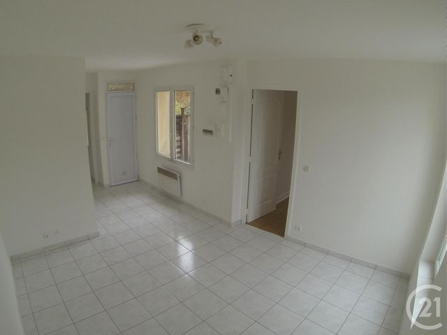 Appartement à louer - 2 pièces - 35.0 m2 - BOUGIVAL - 78 - ILE-DE-FRANCE - Century 21 M.B Immo