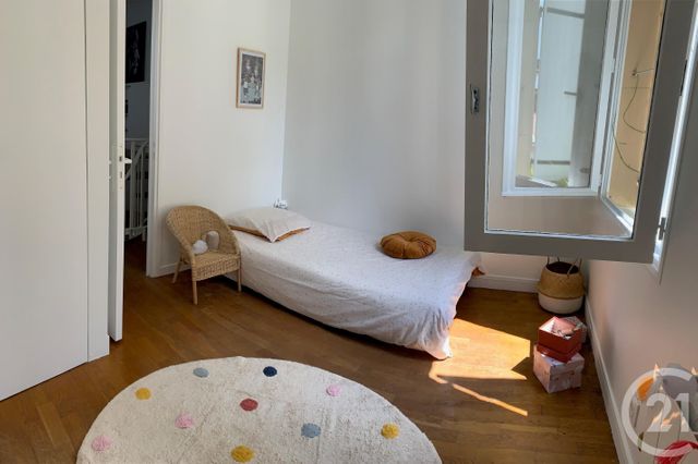 Afficher la photo en grand Appartement F3 à vendre - 3 pièces - 50.0 m2 - BOUGIVAL - 78 - ILE-DE-FRANCE - Century 21 M.B Immo