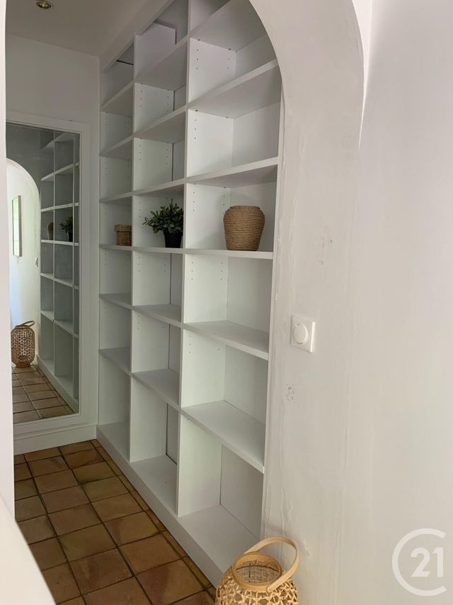 Afficher la photo en grand Appartement F3 à vendre - 3 pièces - 50.0 m2 - BOUGIVAL - 78 - ILE-DE-FRANCE - Century 21 M.B Immo