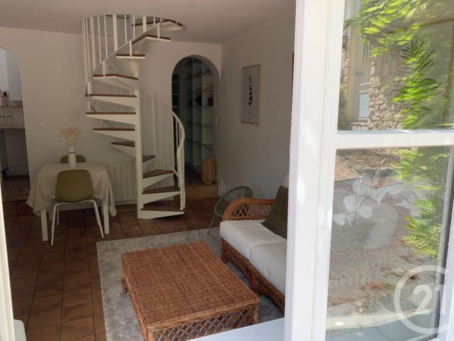 Afficher la photo en grand Appartement F3 à vendre - 3 pièces - 50.0 m2 - BOUGIVAL - 78 - ILE-DE-FRANCE - Century 21 M.B Immo