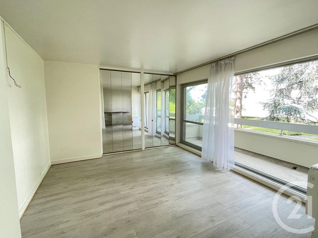 Appartement F1 à vendre - 1 pièce - 28.8 m2 - BOUGIVAL - 78 - ILE-DE-FRANCE - Century 21 M.B Immo