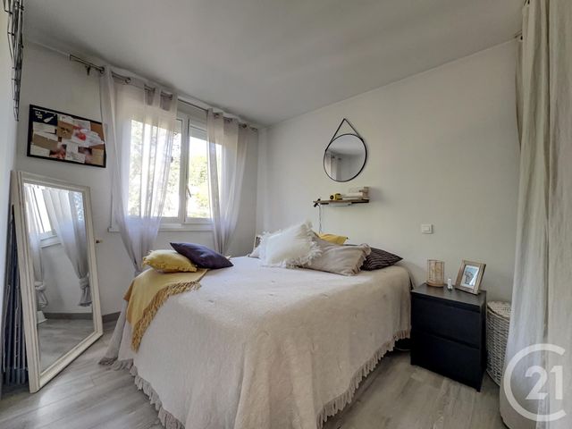 Appartement F3 à vendre - 3 pièces - 47.73 m2 - BOUGIVAL - 78 - ILE-DE-FRANCE - Century 21 M.B Immo