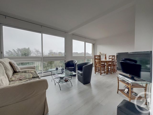 Appartement F3 à vendre LA CELLE ST CLOUD