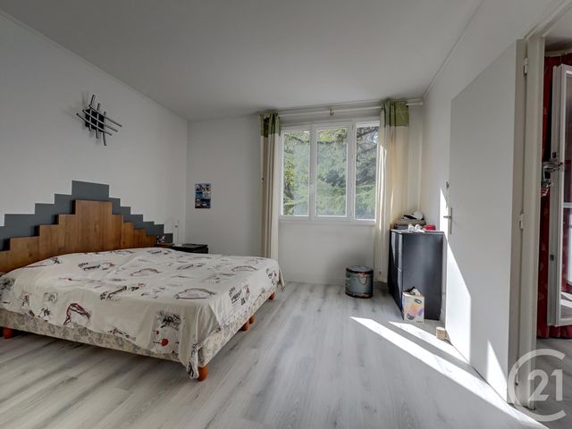 Appartement F6 à vendre - 5 pièces - 115.0 m2 - BOUGIVAL - 78 - ILE-DE-FRANCE - Century 21 M.B Immo