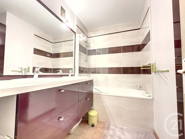 Afficher la photo en grand Appartement F3 à vendre - 3 pièces - 68.55 m2 - BOUGIVAL - 78 - ILE-DE-FRANCE - Century 21 M.B Immo