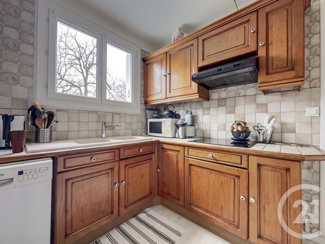 Appartement F4 à vendre - 4 pièces - 68.94 m2 - LA CELLE ST CLOUD - 78 - ILE-DE-FRANCE - Century 21 M.B Immo