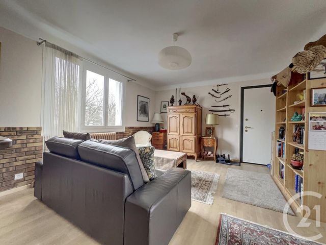 Appartement F4 à vendre - 4 pièces - 68.94 m2 - LA CELLE ST CLOUD - 78 - ILE-DE-FRANCE - Century 21 M.B Immo