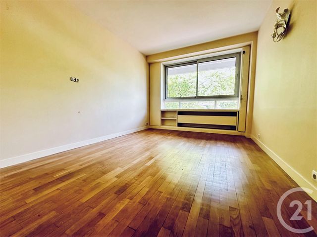 Afficher la photo en grand Appartement F5 à vendre - 5 pièces - 133.01 m2 - LOUVECIENNES - 78 - ILE-DE-FRANCE - Century 21 M.B Immo