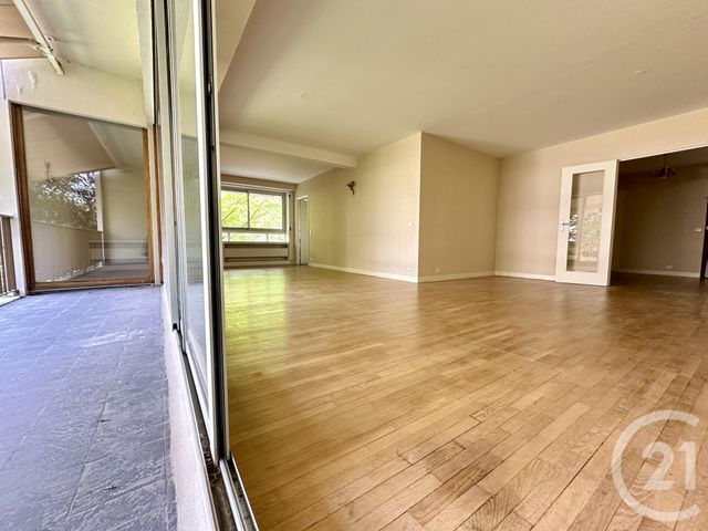 Afficher la photo en grand Appartement F5 à vendre - 5 pièces - 133.01 m2 - LOUVECIENNES - 78 - ILE-DE-FRANCE - Century 21 M.B Immo