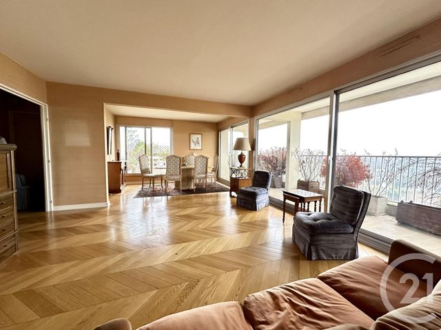 Afficher la photo en grand Appartement F5 à vendre - 6 pièces - 121.02 m2 - MARLY LE ROI - 78 - ILE-DE-FRANCE - Century 21 M.B Immo