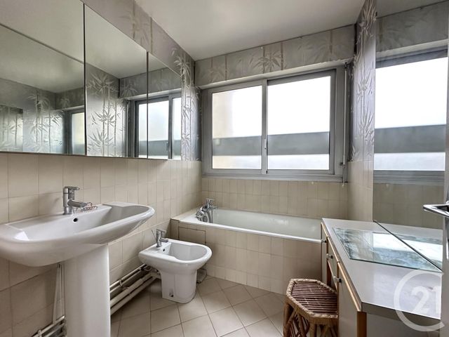 Afficher la photo en grand Appartement F5 à vendre - 6 pièces - 121.02 m2 - MARLY LE ROI - 78 - ILE-DE-FRANCE - Century 21 M.B Immo