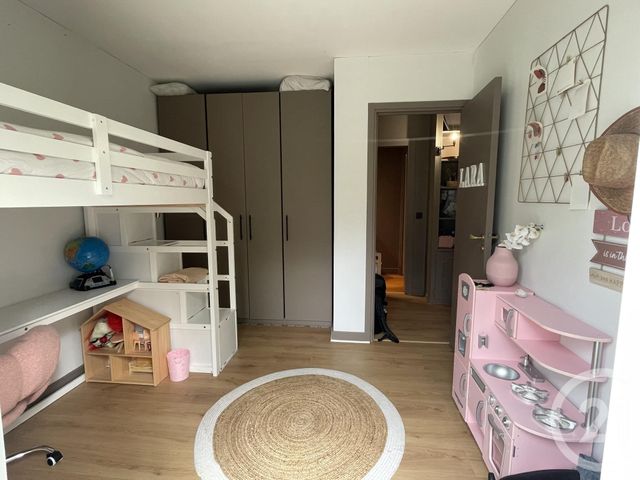 Appartement F5 à louer - 5 pièces - 91.1 m2 - BOUGIVAL - 78 - ILE-DE-FRANCE - Century 21 M.B Immo