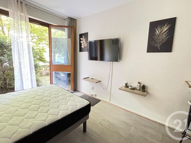 Afficher la photo en grand Appartement F1 à louer - 1 pièce - 21.0 m2 - LA CELLE ST CLOUD - 78 - ILE-DE-FRANCE - Century 21 M.B Immo