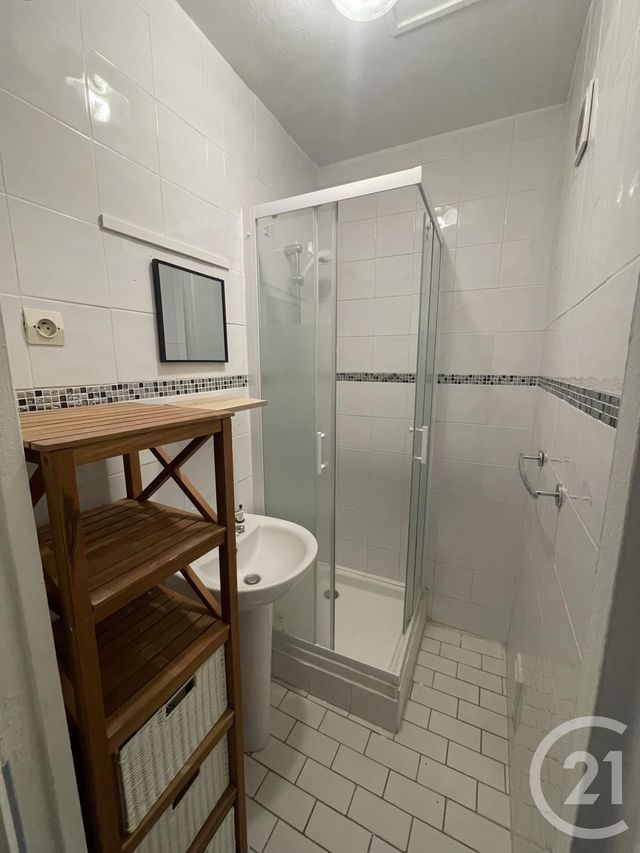 Appartement F1 à louer - 1 pièce - 21.0 m2 - LA CELLE ST CLOUD - 78 - ILE-DE-FRANCE - Century 21 M.B Immo