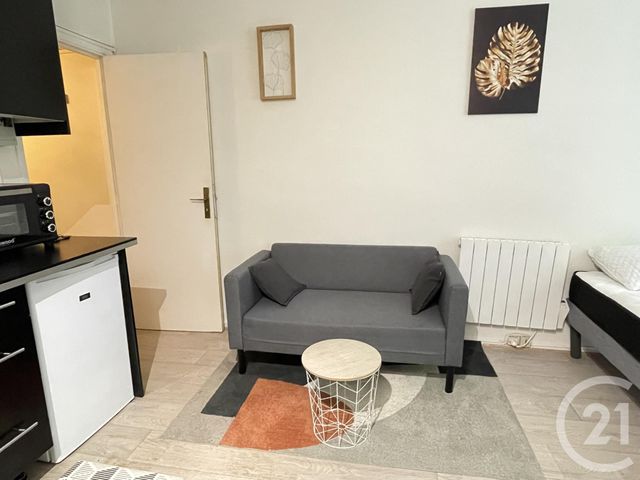 Afficher la photo en grand Appartement F1 à louer - 1 pièce - 21.0 m2 - LA CELLE ST CLOUD - 78 - ILE-DE-FRANCE - Century 21 M.B Immo