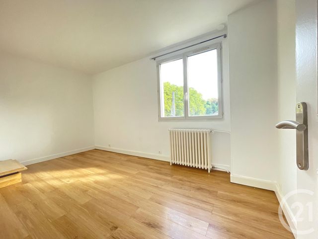 Appartement F5 à vendre - 5 pièces - 78.18 m2 - BOUGIVAL - 78 - ILE-DE-FRANCE - Century 21 M.B Immo