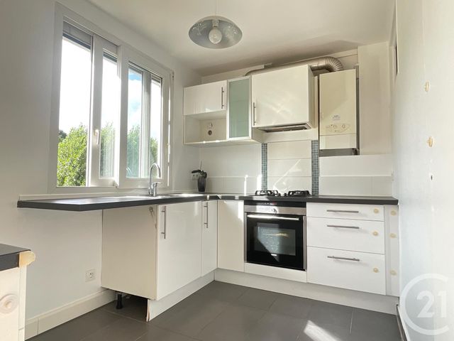 Appartement F5 à vendre - 5 pièces - 78.18 m2 - BOUGIVAL - 78 - ILE-DE-FRANCE - Century 21 M.B Immo