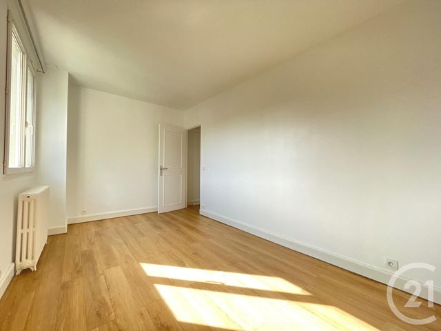 Appartement F5 à vendre - 5 pièces - 78.18 m2 - BOUGIVAL - 78 - ILE-DE-FRANCE - Century 21 M.B Immo