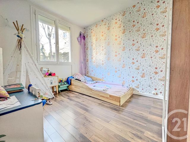 Appartement F4 à vendre - 4 pièces - 64.35 m2 - BOUGIVAL - 78 - ILE-DE-FRANCE - Century 21 M.B Immo