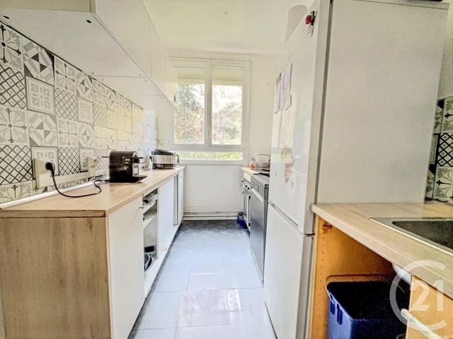 Appartement F4 à vendre - 4 pièces - 64.35 m2 - BOUGIVAL - 78 - ILE-DE-FRANCE - Century 21 M.B Immo