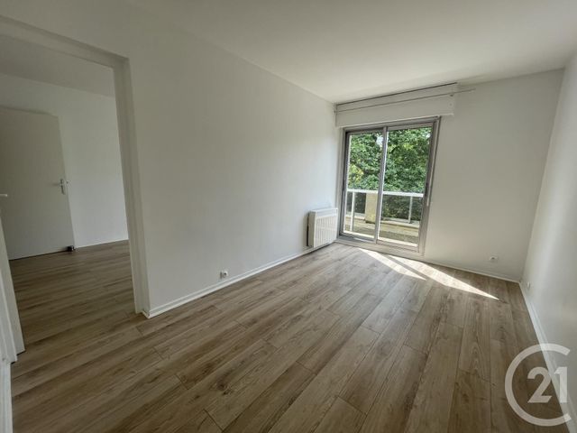 Appartement F4 à louer - 4 pièces - 102.63 m2 - BOUGIVAL - 78 - ILE-DE-FRANCE - Century 21 M.B Immo