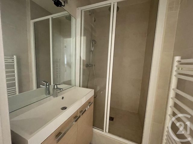 Appartement F4 à louer - 4 pièces - 102.63 m2 - BOUGIVAL - 78 - ILE-DE-FRANCE - Century 21 M.B Immo