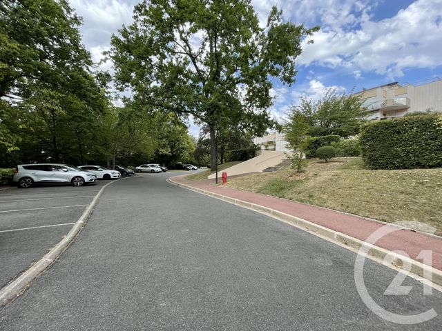 Appartement F4 à louer - 4 pièces - 102.63 m2 - BOUGIVAL - 78 - ILE-DE-FRANCE - Century 21 M.B Immo