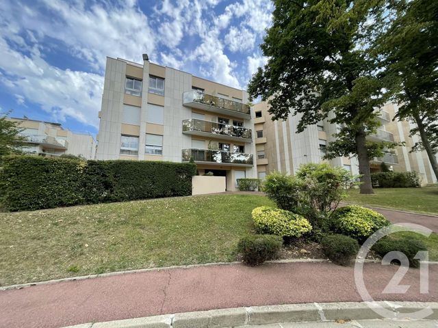 Appartement F4 à louer - 4 pièces - 102.63 m2 - BOUGIVAL - 78 - ILE-DE-FRANCE - Century 21 M.B Immo