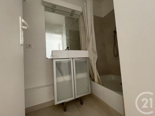 Appartement F4 à louer - 4 pièces - 102.63 m2 - BOUGIVAL - 78 - ILE-DE-FRANCE - Century 21 M.B Immo