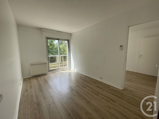 Appartement F4 à louer - 4 pièces - 102.63 m2 - BOUGIVAL - 78 - ILE-DE-FRANCE - Century 21 M.B Immo
