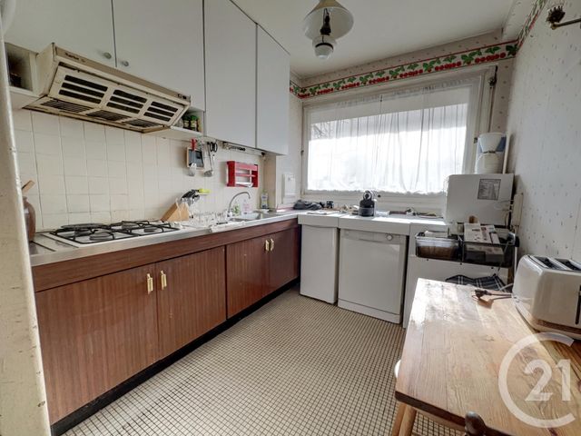 Appartement F7 à vendre - 7 pièces - 129.02 m2 - LA CELLE ST CLOUD - 78 - ILE-DE-FRANCE - Century 21 M.B Immo