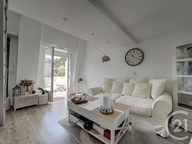 Appartement F1 à vendre - 1 pièce - 26.0 m2 - BOUGIVAL - 78 - ILE-DE-FRANCE - Century 21 M.B Immo