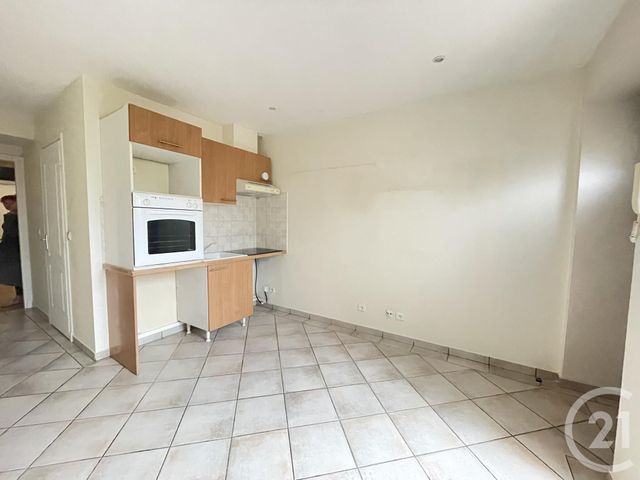 Appartement à louer - 2 pièces - 26.0 m2 - BOUGIVAL - 78 - ILE-DE-FRANCE - Century 21 M.B Immo