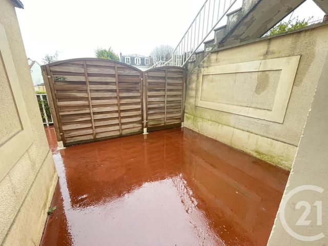 Appartement à louer - 2 pièces - 26.0 m2 - BOUGIVAL - 78 - ILE-DE-FRANCE - Century 21 M.B Immo