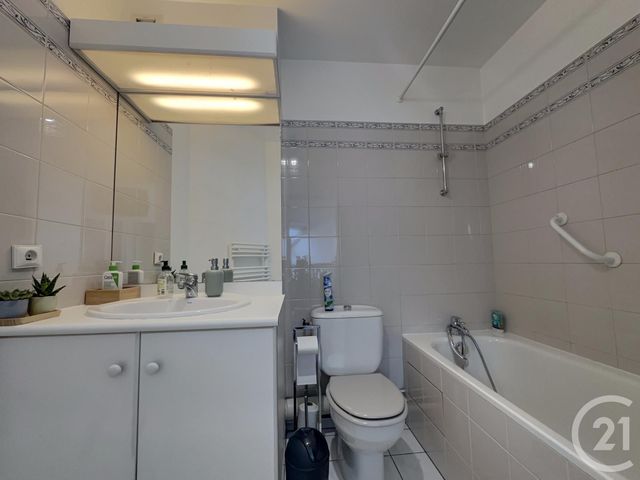 Appartement F5 à vendre - 5 pièces - 87.9 m2 - BOUGIVAL - 78 - ILE-DE-FRANCE - Century 21 M.B Immo