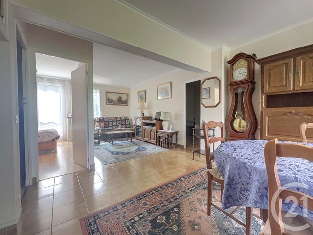 Appartement F4 à vendre - 4 pièces - 64.93 m2 - BOUGIVAL - 78 - ILE-DE-FRANCE - Century 21 M.B Immo