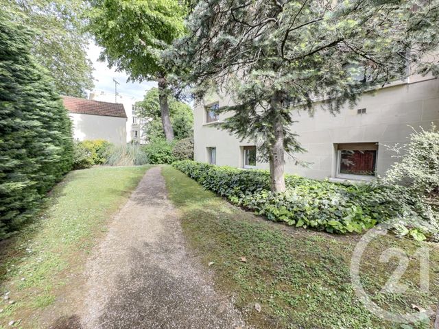 Appartement F1 à vendre - 1 pièce - 18.0 m2 - BOUGIVAL - 78 - ILE-DE-FRANCE - Century 21 M.B Immo