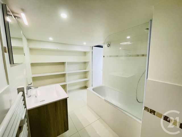 Appartement à louer - 2 pièces - 55.67 m2 - MARLY LE ROI - 78 - ILE-DE-FRANCE - Century 21 M.B Immo