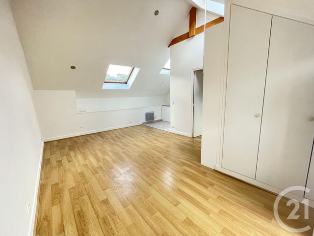 Appartement F2 à louer - 2 pièces - 40.0 m2 - BOUGIVAL - 78 - ILE-DE-FRANCE - Century 21 M.B Immo