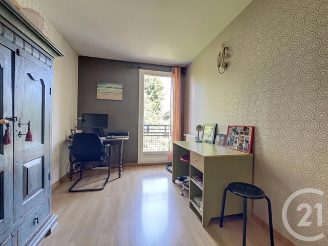 Appartement F5 à vendre - 5 pièces - 77.0 m2 - BOUGIVAL - 78 - ILE-DE-FRANCE - Century 21 M.B Immo