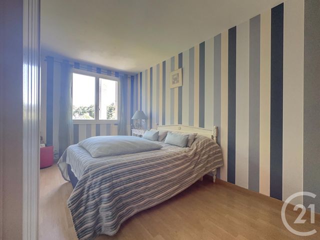 Appartement F5 à vendre - 5 pièces - 77.0 m2 - BOUGIVAL - 78 - ILE-DE-FRANCE - Century 21 M.B Immo