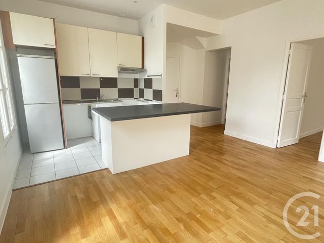 Appartement F3 à louer - 2 pièces - 50.0 m2 - RUEIL MALMAISON - 92 - ILE-DE-FRANCE - Century 21 M.B Immo