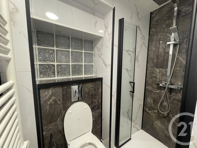 Appartement F1 à louer - 1 pièce - 21.0 m2 - LE PORT MARLY - 78 - ILE-DE-FRANCE - Century 21 M.B Immo