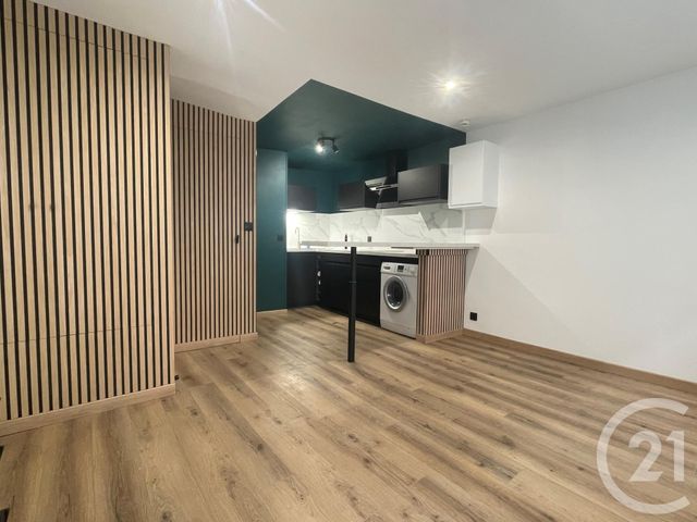 Appartement F1 à louer - 1 pièce - 21.0 m2 - LE PORT MARLY - 78 - ILE-DE-FRANCE - Century 21 M.B Immo