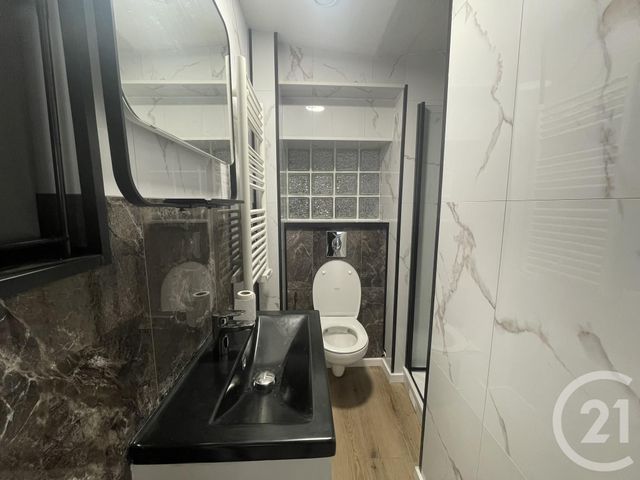 Appartement F1 à louer - 1 pièce - 21.0 m2 - LE PORT MARLY - 78 - ILE-DE-FRANCE - Century 21 M.B Immo