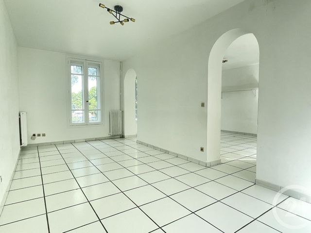 maison à louer - 5 pièces - 106.35 m2 - BOUGIVAL - 78 - ILE-DE-FRANCE - Century 21 M.B Immo