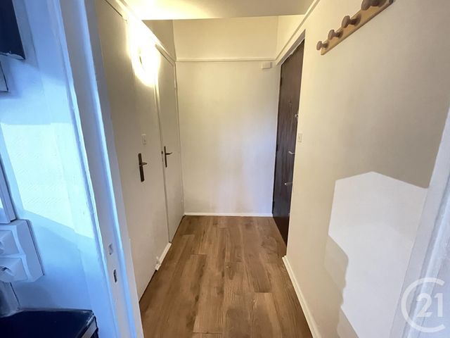 Appartement F1 à louer - 1 pièce - 21.0 m2 - LA CELLE ST CLOUD - 78 - ILE-DE-FRANCE - Century 21 M.B Immo