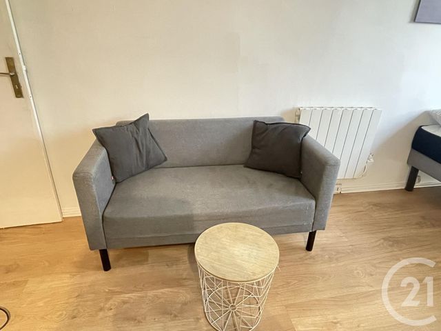 Appartement F1 à louer - 1 pièce - 21.0 m2 - LA CELLE ST CLOUD - 78 - ILE-DE-FRANCE - Century 21 M.B Immo