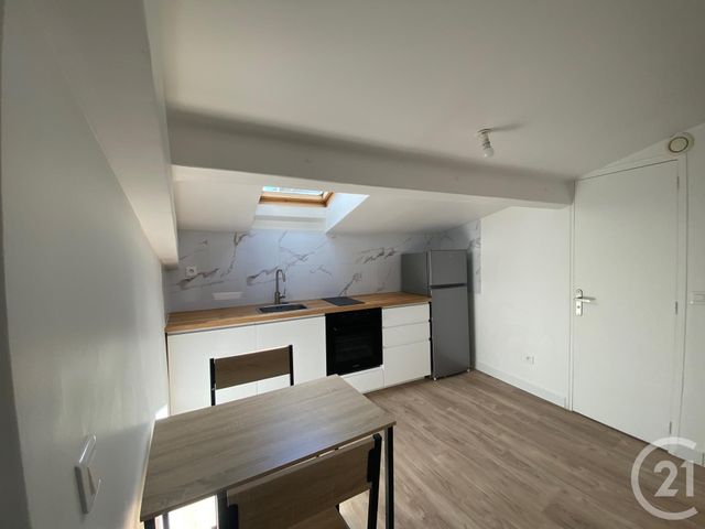 Appartement F1 à louer - 1 pièce - 18.33 m2 - BOUGIVAL - 78 - ILE-DE-FRANCE - Century 21 M.B Immo